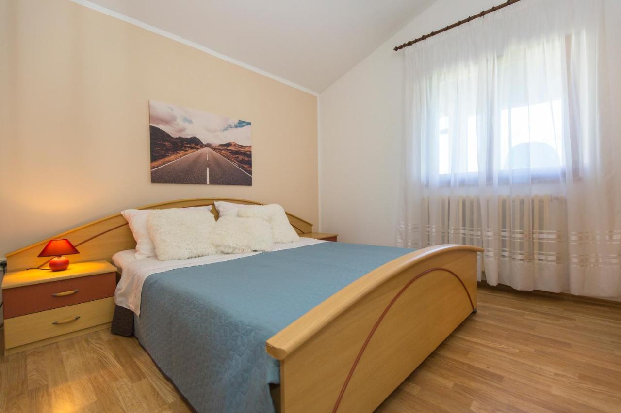 Apartman Ana Лабин Экстерьер фото